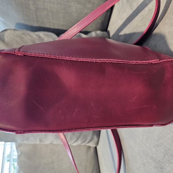 Beautiful Portland Leather Raspberry Market Tote - Picture 7 of 8